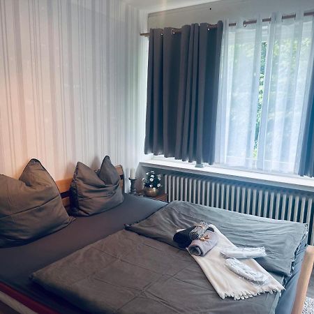 4 Zimmer 11 Personen Wohnung Garten Terrasse Grill 2 Badezimmer ヴッパータール エクステリア 写真