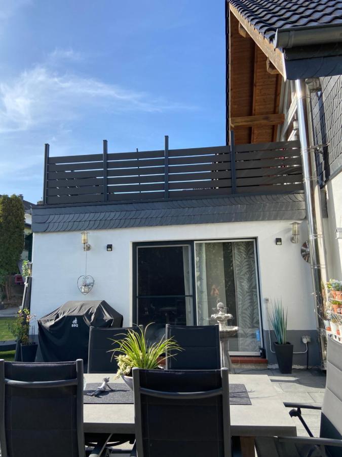 4 Zimmer 11 Personen Wohnung Garten Terrasse Grill 2 Badezimmer ヴッパータール エクステリア 写真