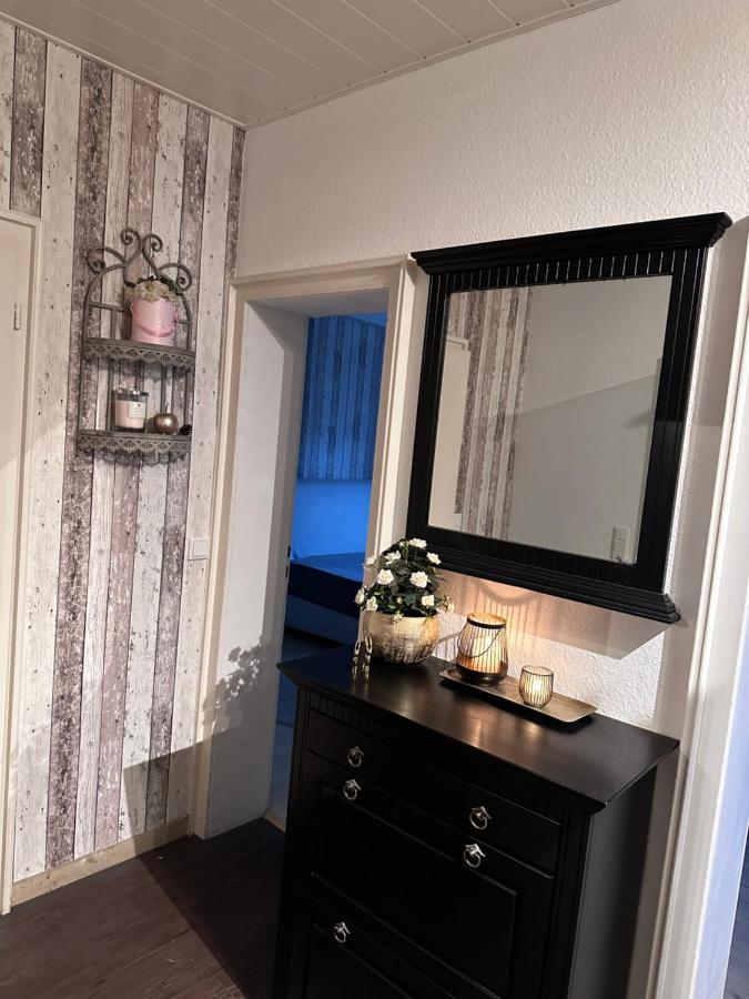 4 Zimmer 11 Personen Wohnung Garten Terrasse Grill 2 Badezimmer ヴッパータール エクステリア 写真