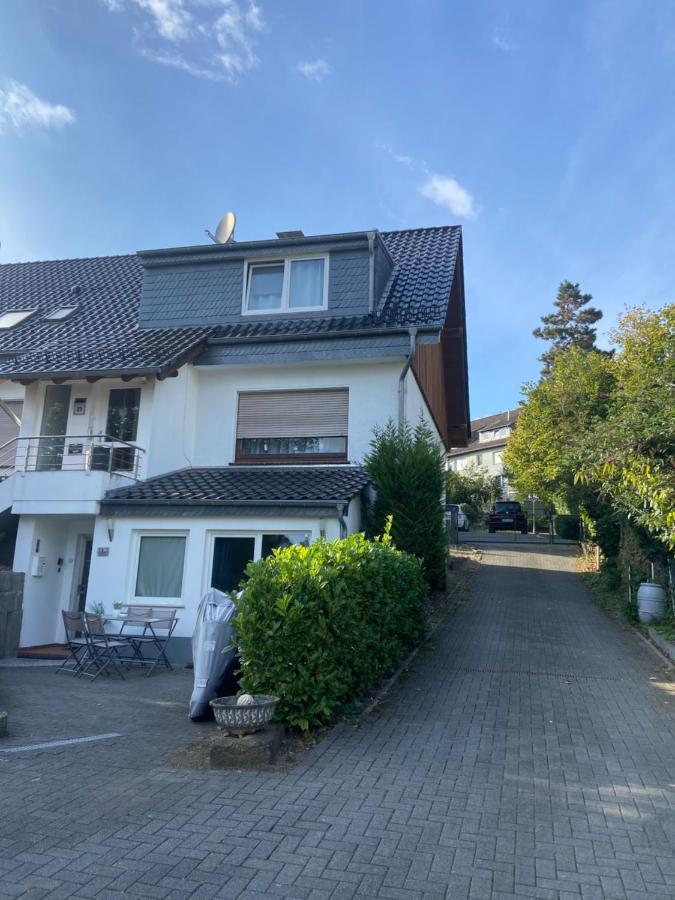 4 Zimmer 11 Personen Wohnung Garten Terrasse Grill 2 Badezimmer ヴッパータール エクステリア 写真