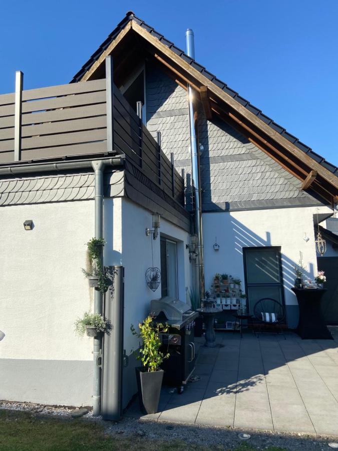 4 Zimmer 11 Personen Wohnung Garten Terrasse Grill 2 Badezimmer ヴッパータール エクステリア 写真