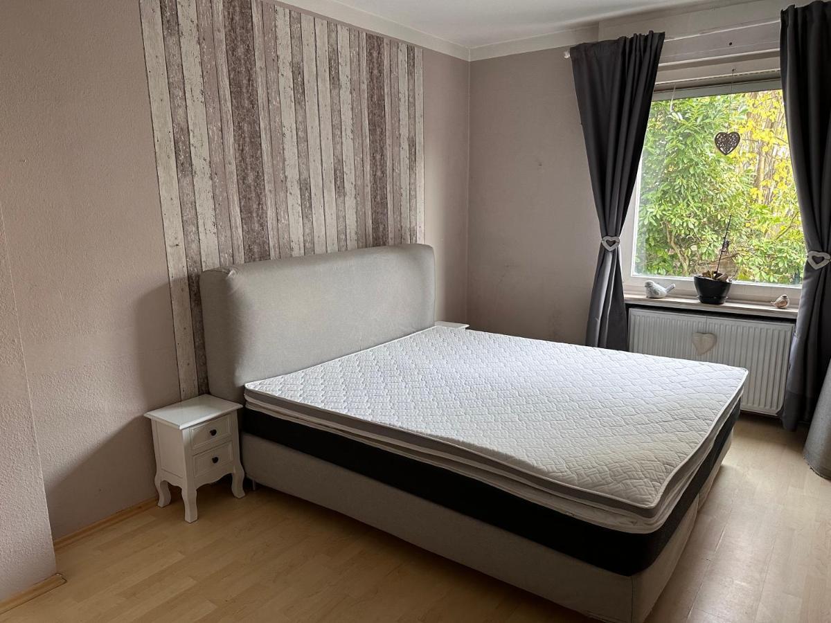 4 Zimmer 11 Personen Wohnung Garten Terrasse Grill 2 Badezimmer ヴッパータール エクステリア 写真